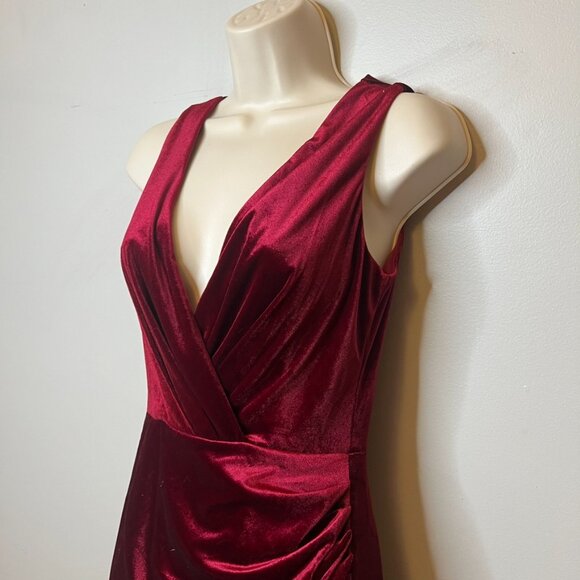 Burgundy Velvet Maxi Dress (S) - Picture 4 of 11